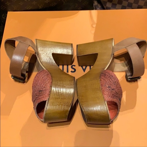 MIA leather and wooden heel clogs/platforms size 10 - Picture 4 of 4